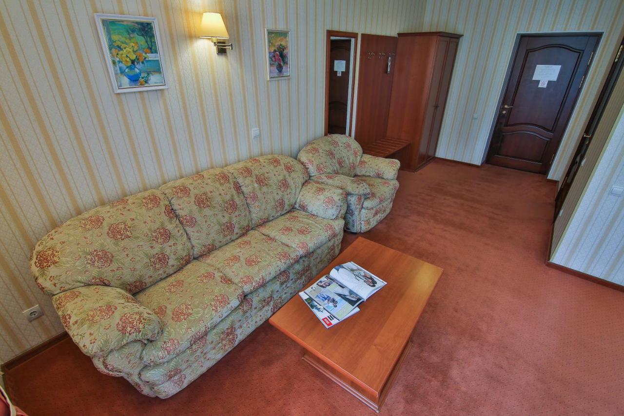 Ukraina Hotel Cherkasy Exterior foto