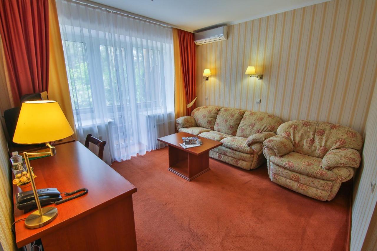 Ukraina Hotel Cherkasy Exterior foto