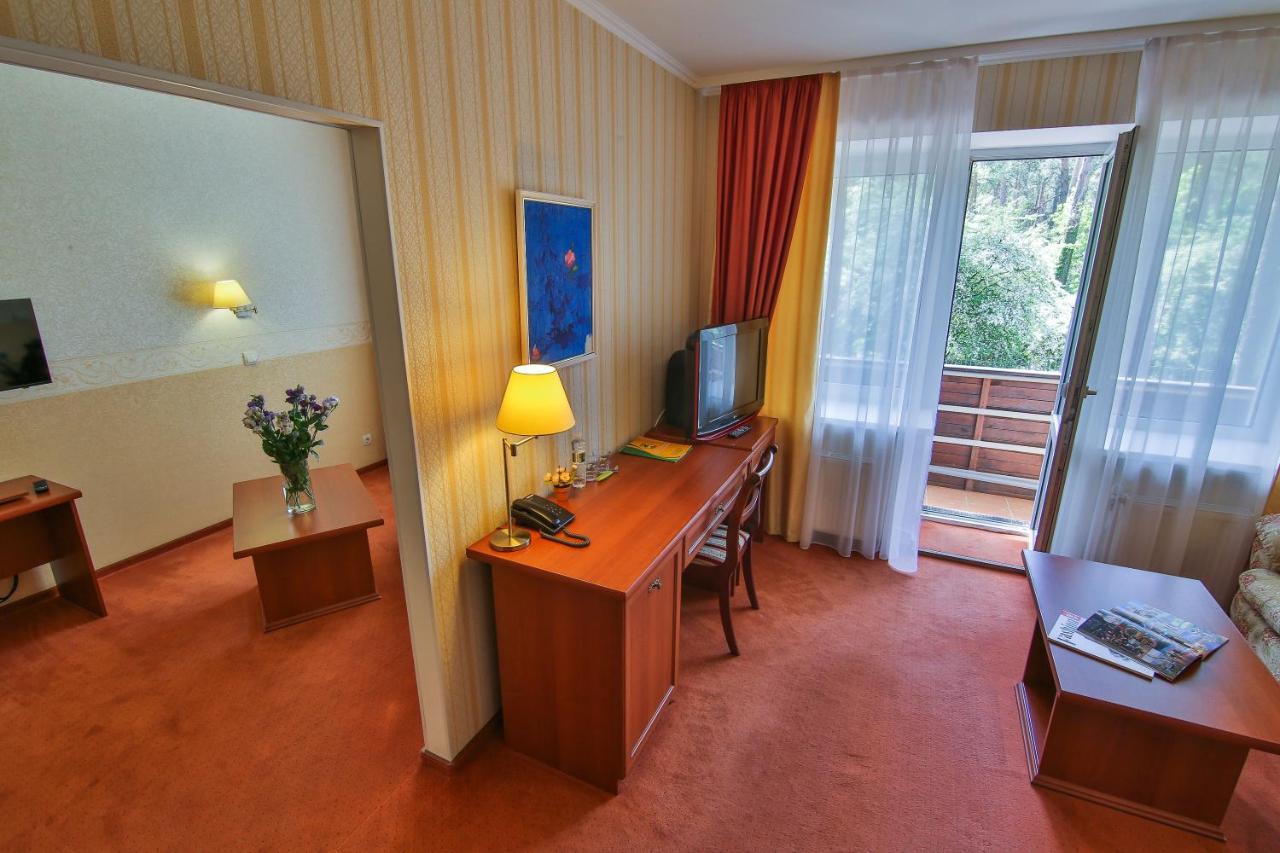 Ukraina Hotel Cherkasy Exterior foto