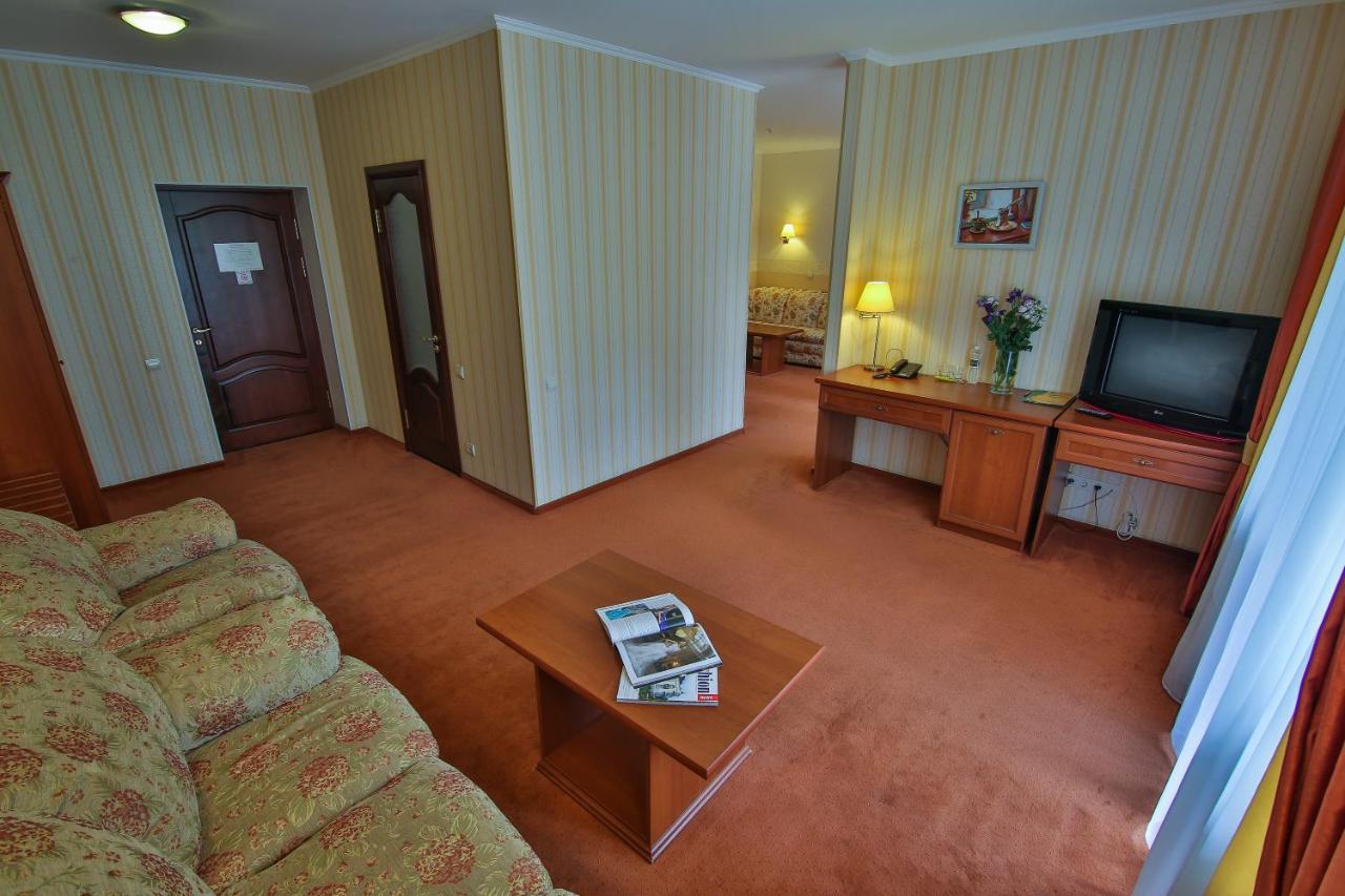 Ukraina Hotel Cherkasy Exterior foto