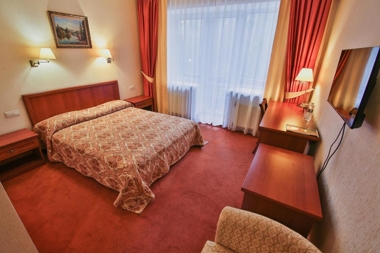 Ukraina Hotel Cherkasy Exterior foto